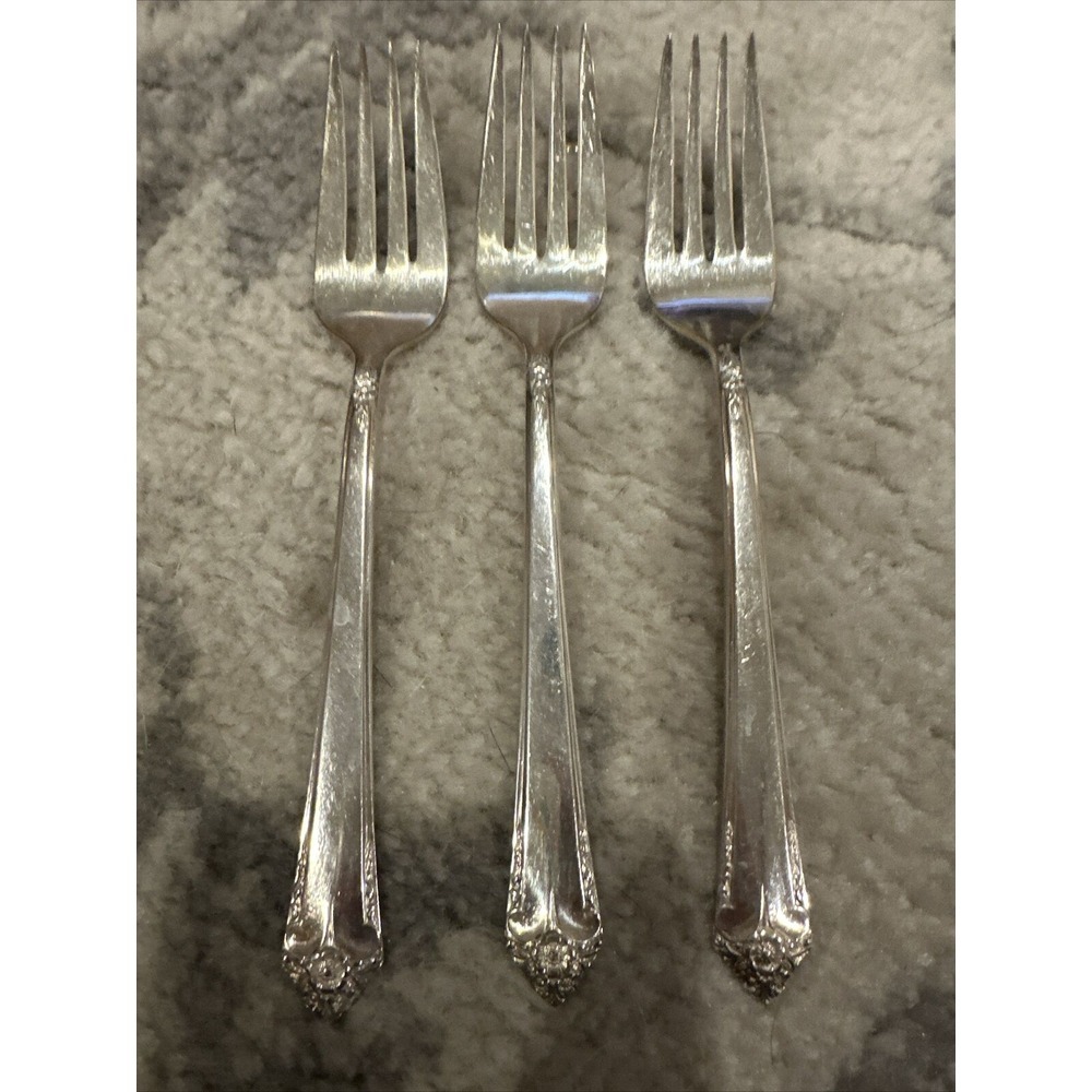 Set of 3 Rogers & Bros IS‎ STARLIGHT Salad / Dessert Forks 6.75" - Free Ship